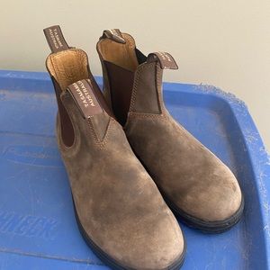 womens blundstones